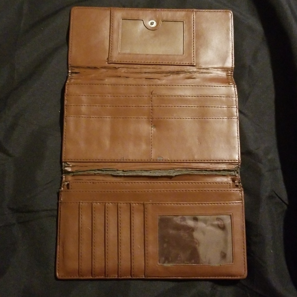 Wallet - Picture 2 of 3